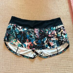 Lululemon Women's Multicolor Patterned Shorts